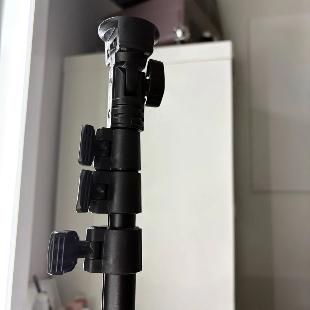 FUGETEK Tripod Stand